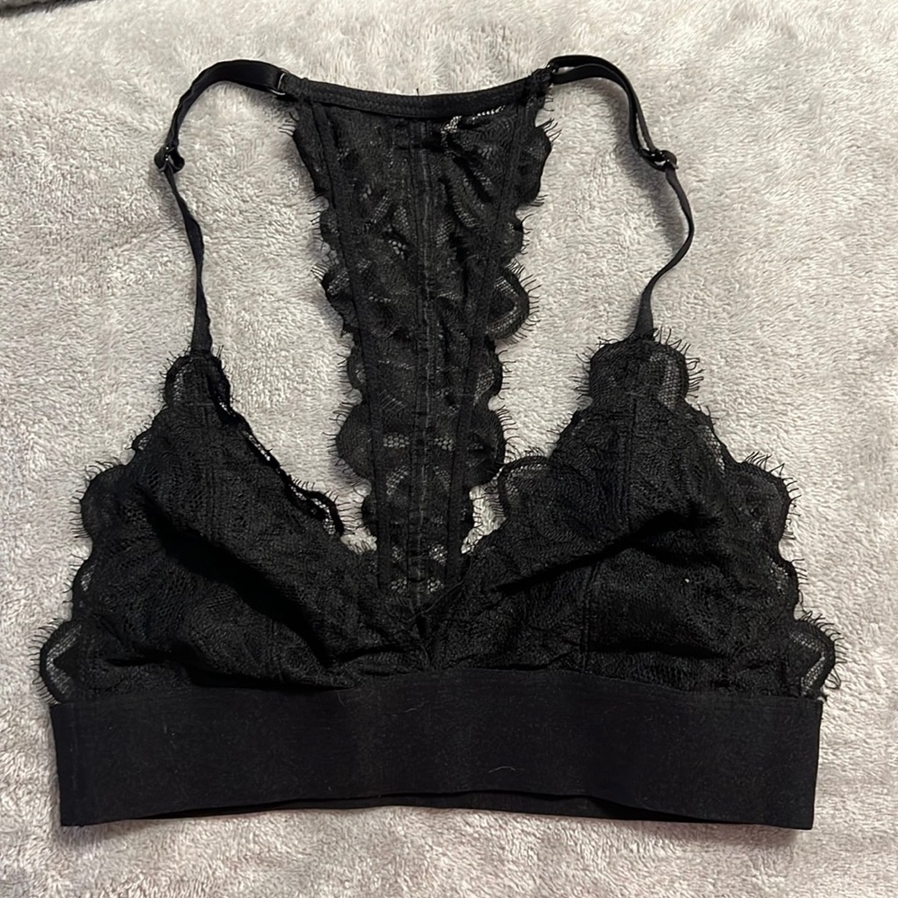 victoria’s secret pink bralette